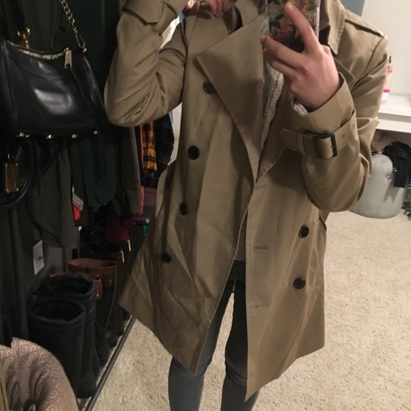 H&M trench coat. - Picture 2 of 5